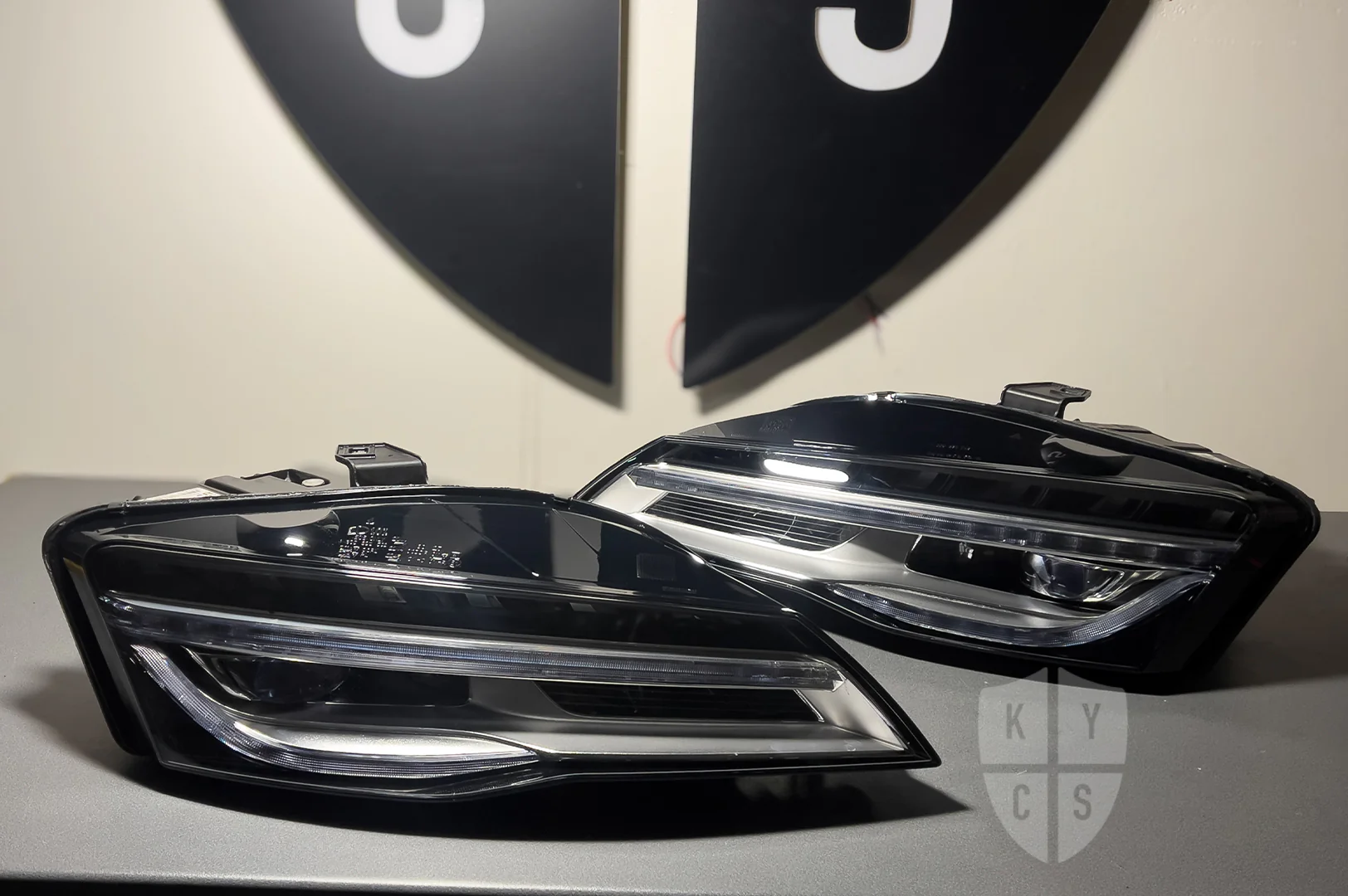 Audi R8 (Type 42) Headlight Lens Replacement - Image 8