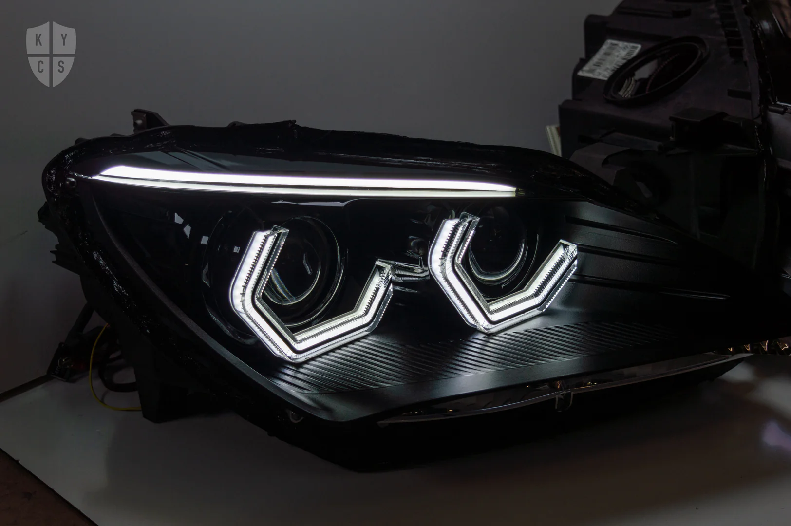 F06 F12 F13 - Vision Angel Eyes (6 Series & M6 Xenon Headlights) - Image 4