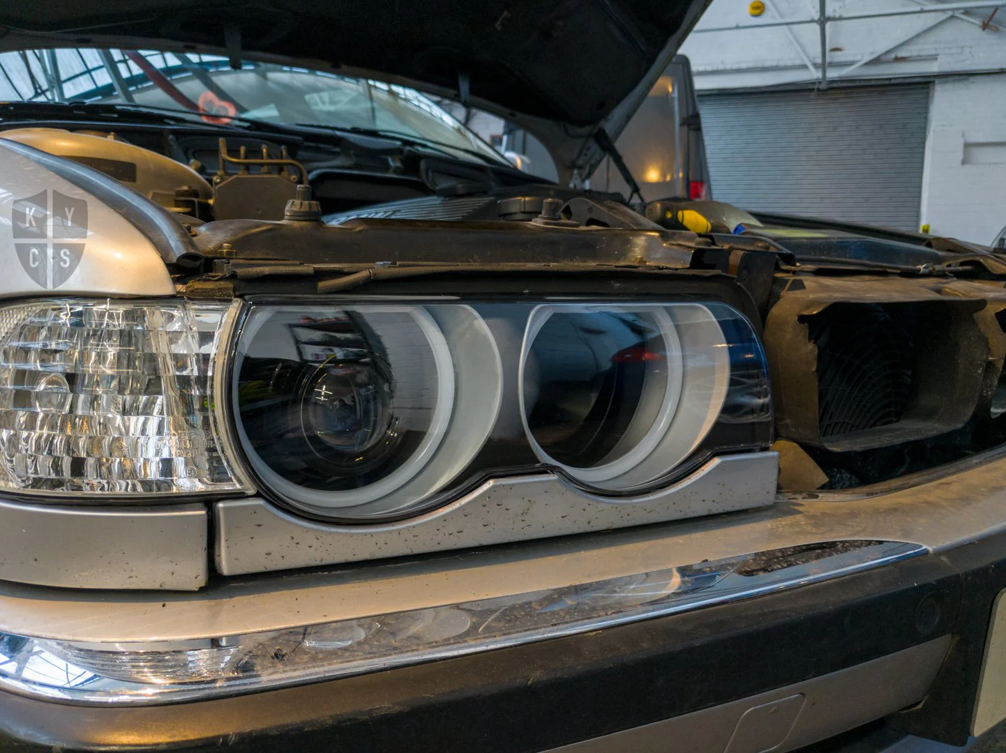 E38 Round Angel Eyes (7 Series Halogen Headlights) - Image 13