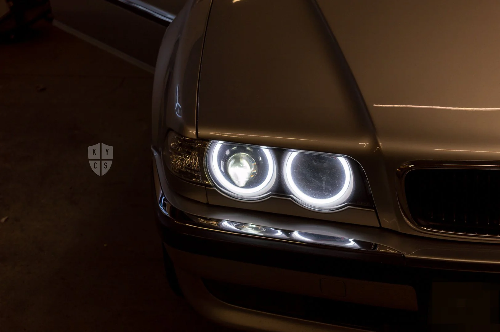 E38 Round Angel Eyes (7 Series Halogen Headlights) - Image 8