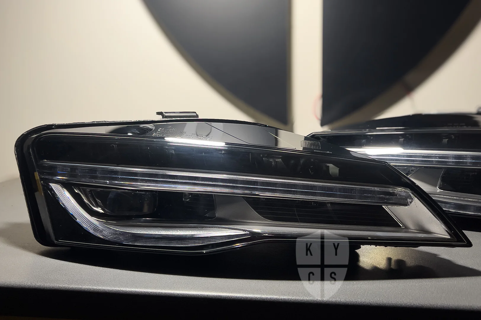 Audi R8 (Type 42) Headlight Lens Replacement - Image 5