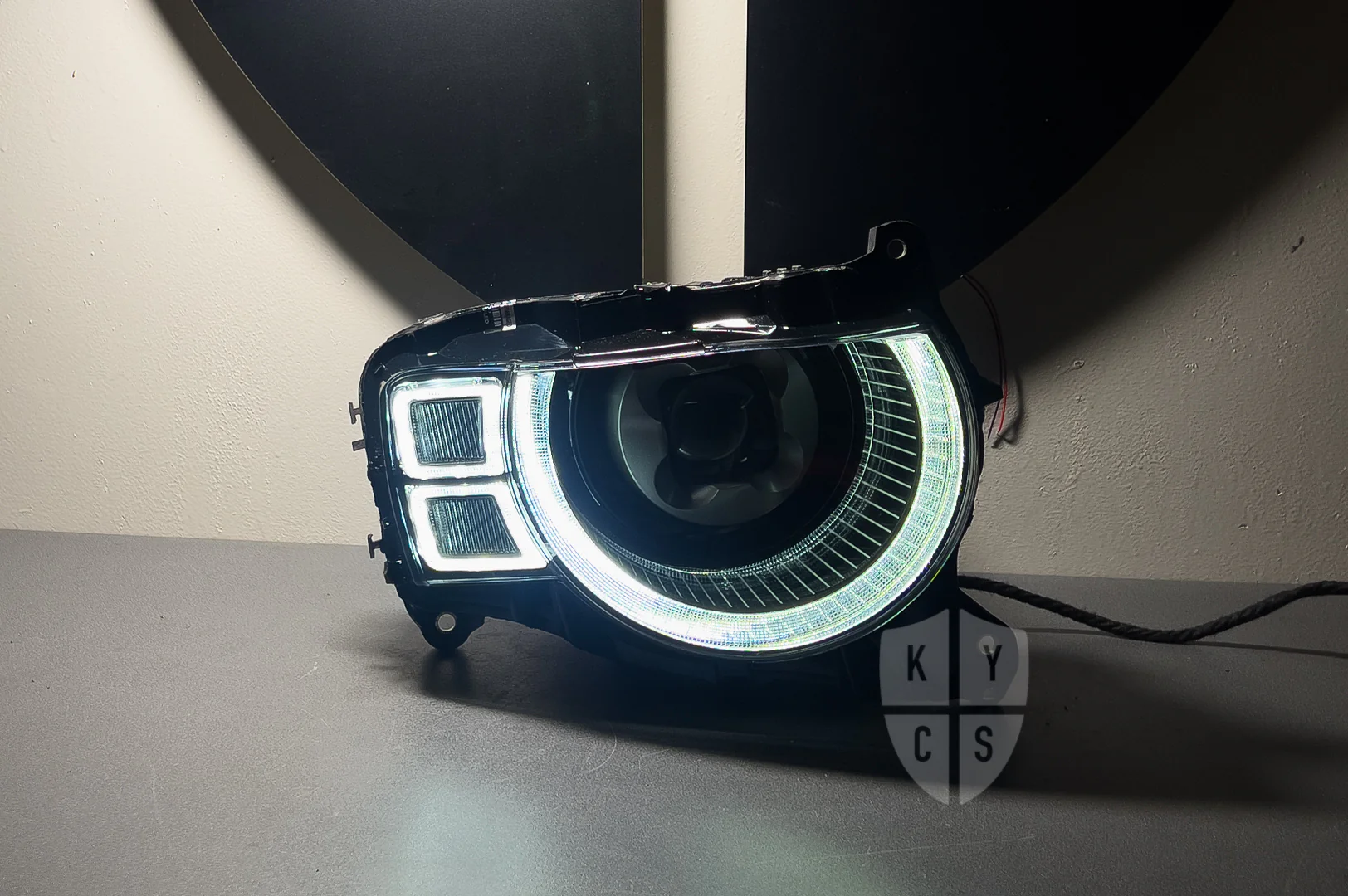 Land Rover New Defender (L663 2020+) Refurbishment & Repair From Burnt/Yellowing Failed Signature Ring LED DRL - Image 5