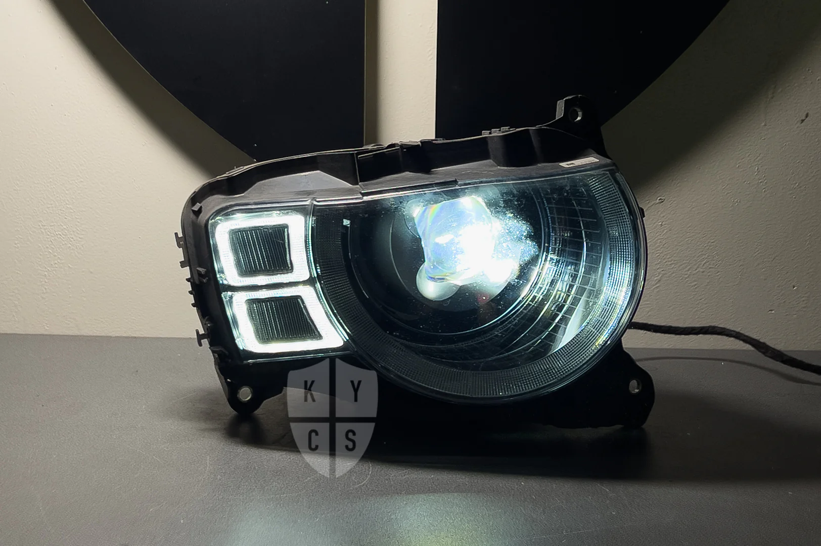 Land Rover New Defender (L663 2020+) Refurbishment & Repair From Burnt/Yellowing Failed Signature Ring LED DRL - Image 9
